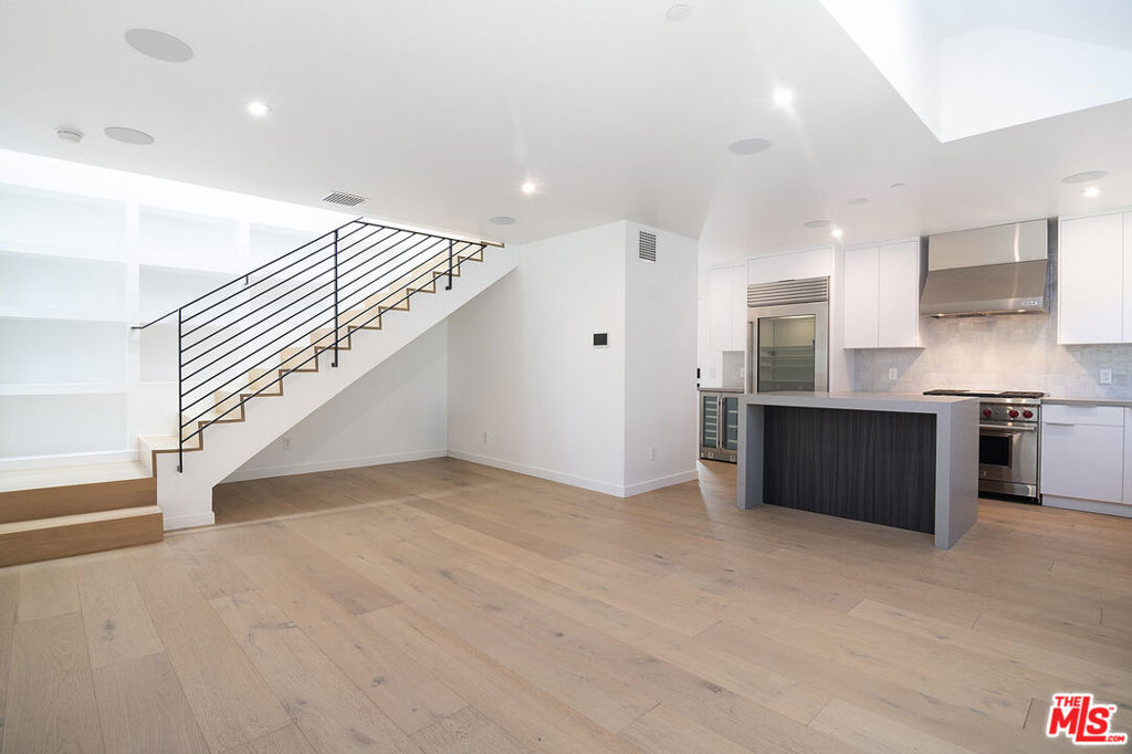 1813 Penmar Avenue Property Photo 8