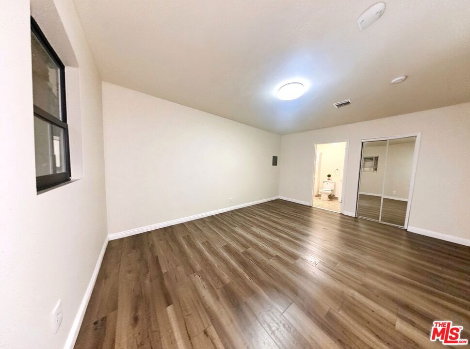 4343 W 4th Street D Property Photo 6