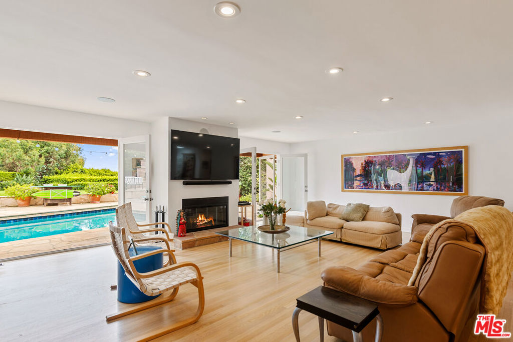 7122 Dume Drive Property Photo 1