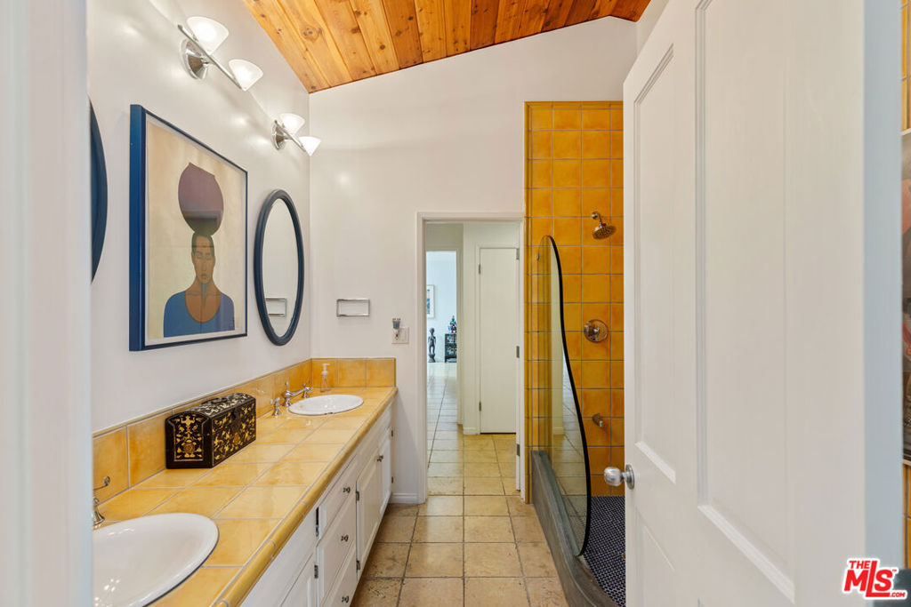 7122 Dume Drive Property Photo 29