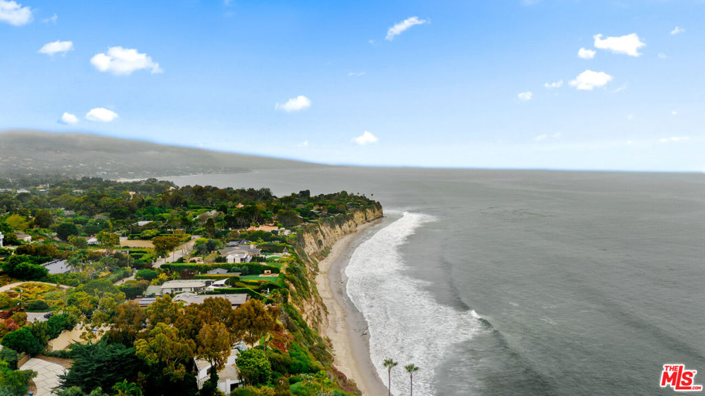 7122 Dume Drive Property Photo 35