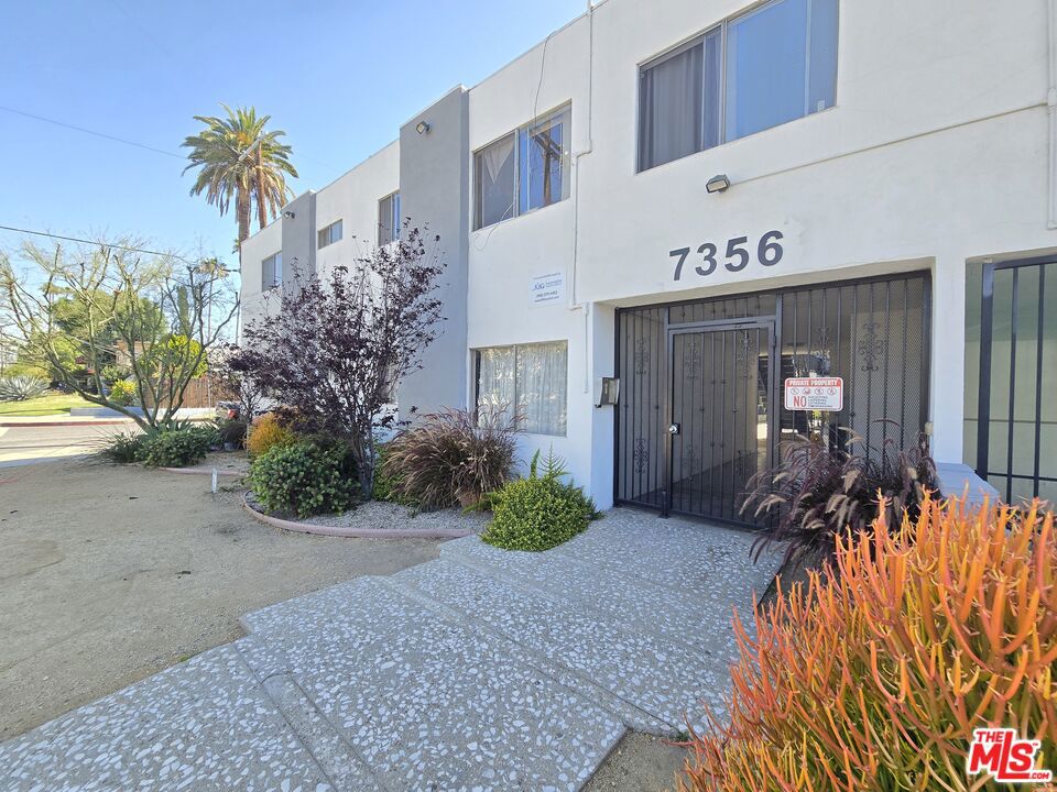 7356 Haskell Avenue Property Photo 1