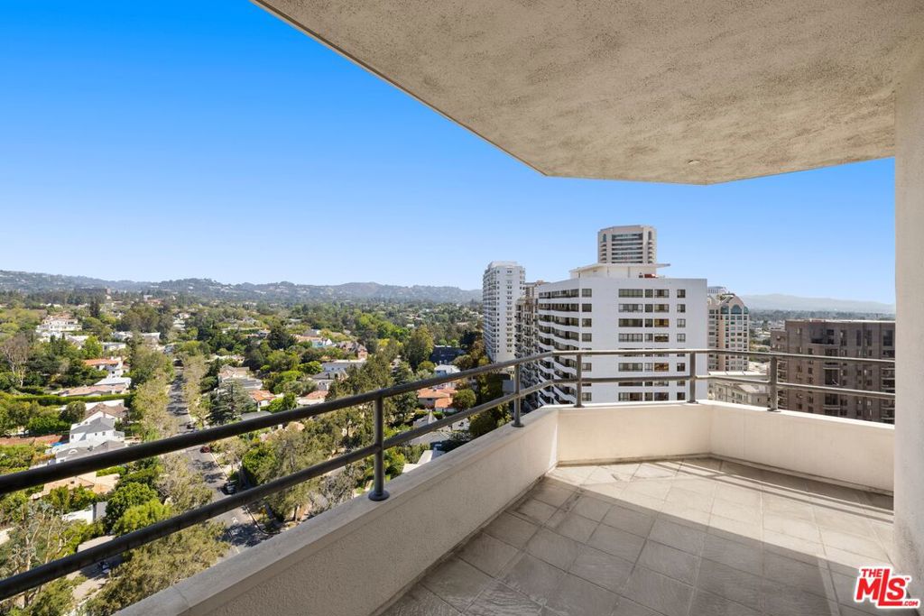 10601 Wilshire Boulevard 1601 Property Photo 3