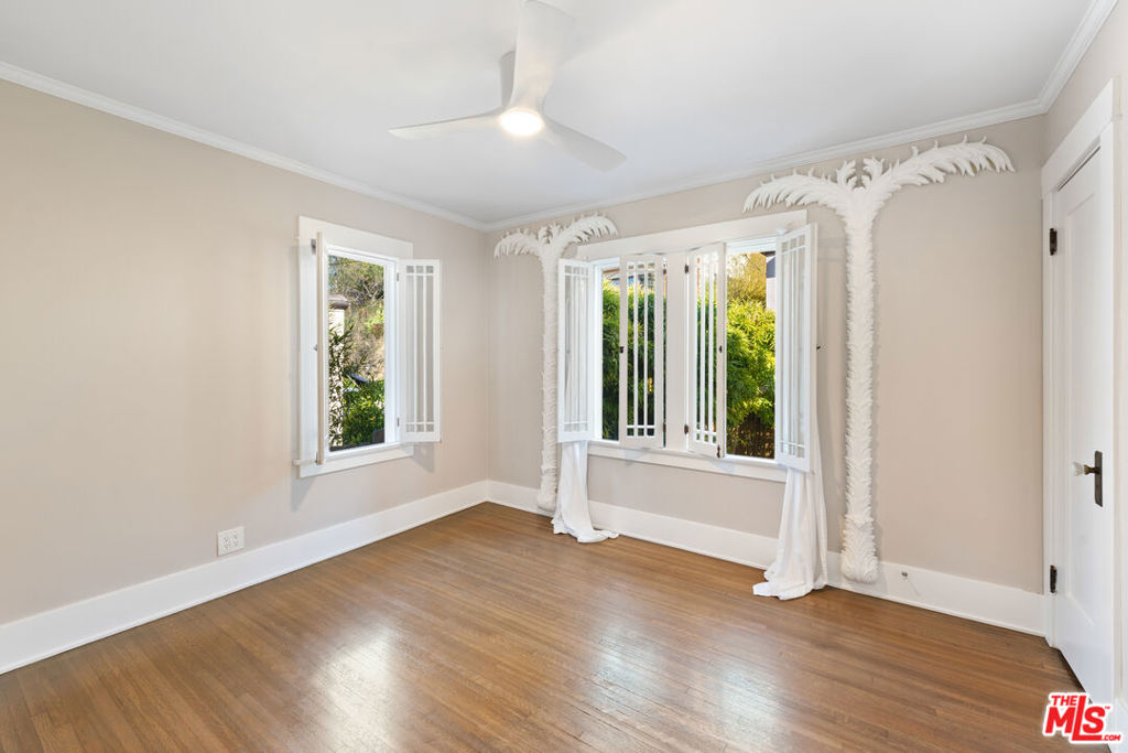1843 Lucile Avenue Property Photo 12