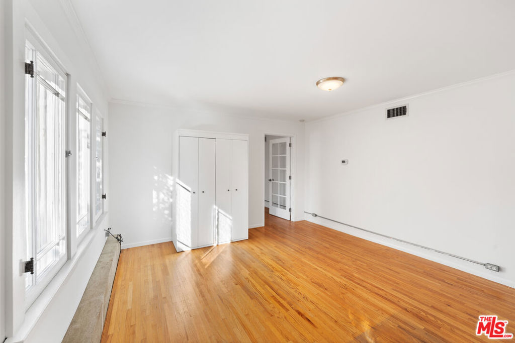 1843 Lucile Avenue Property Photo 32
