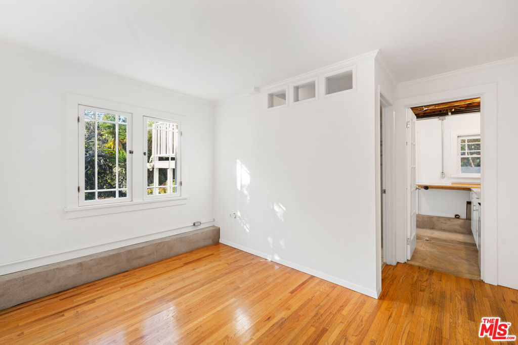 1843 Lucile Avenue Property Photo 37