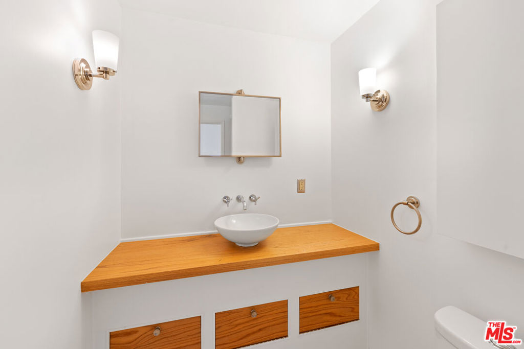 1843 Lucile Avenue Property Photo 39