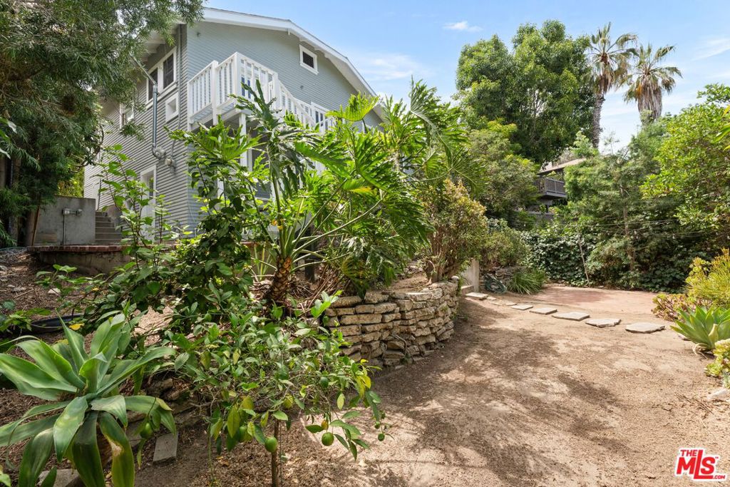 1843 Lucile Avenue Property Photo 45