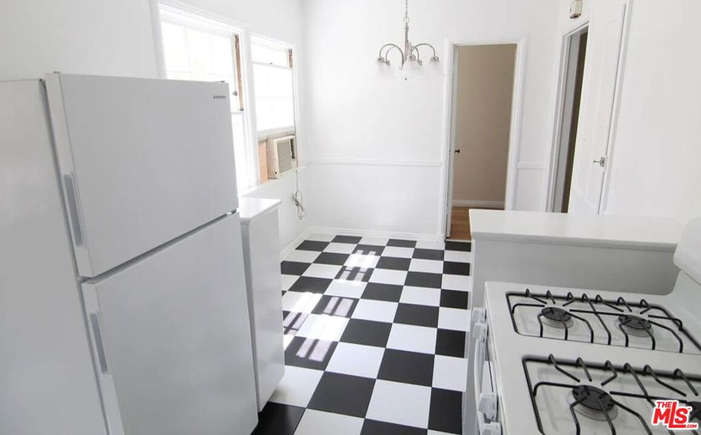 10360 Ashton Avenue 10360 1/2 Property Photo 5