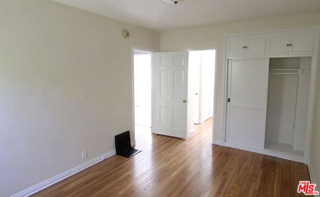 10360 Ashton Avenue 10360 1/2 Property Photo 8