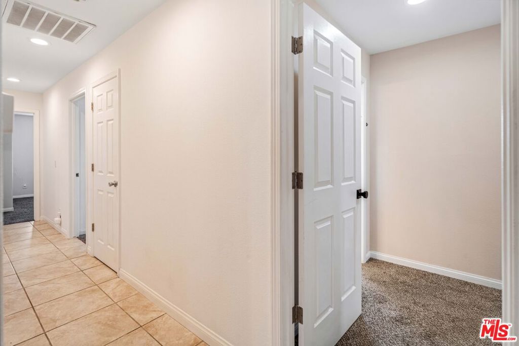 9516 Mendiburu Road Property Photo 15