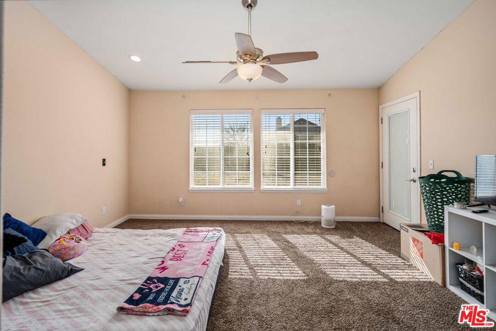 9516 Mendiburu Road Property Photo 16