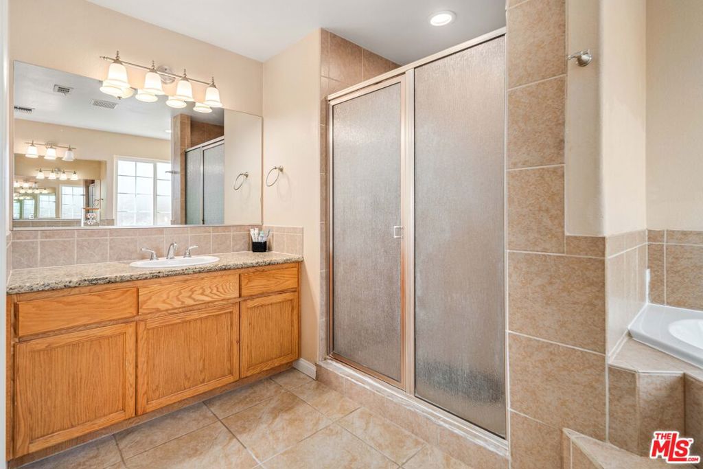9516 Mendiburu Road Property Photo 20