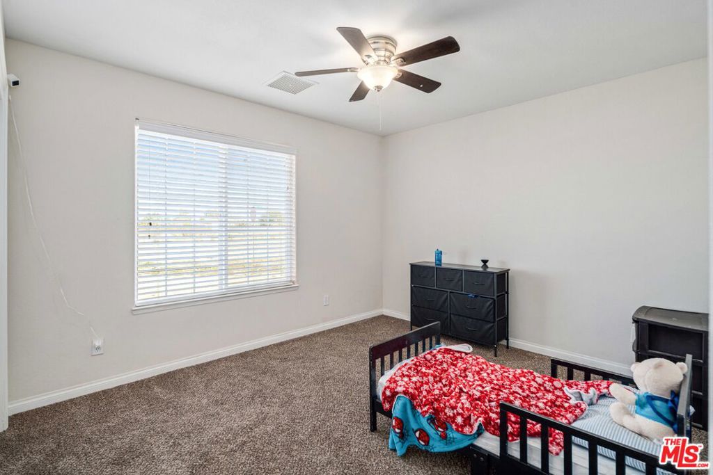 9516 Mendiburu Road Property Photo 22