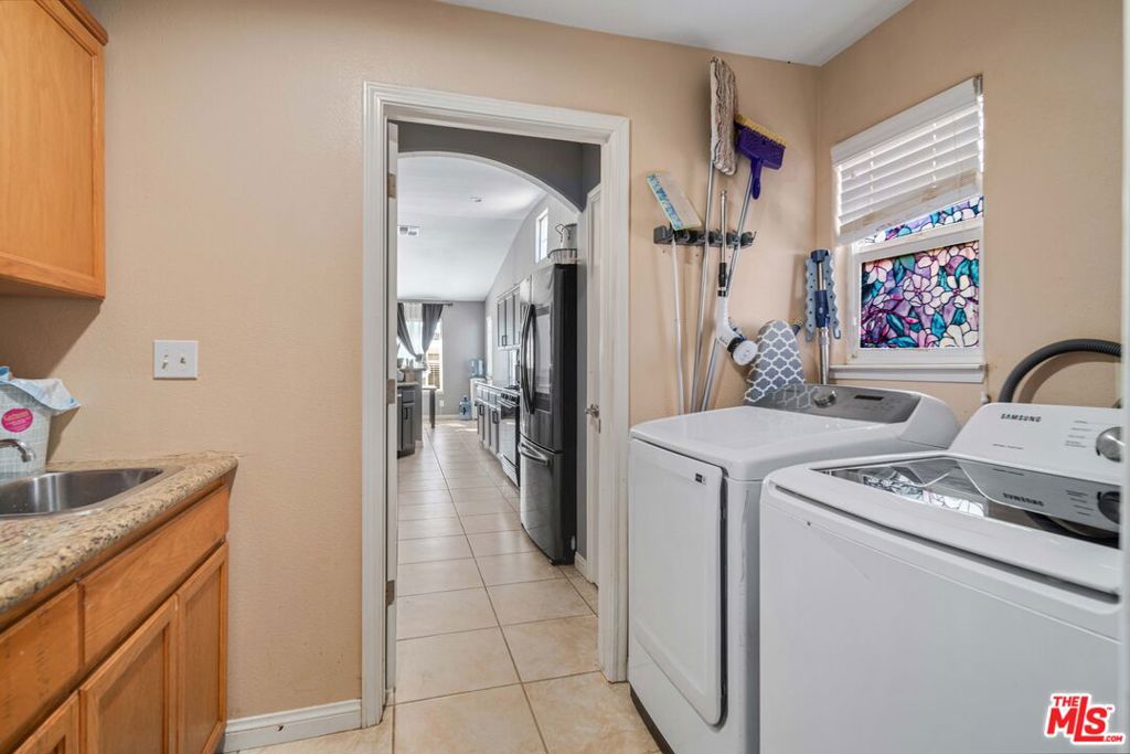 9516 Mendiburu Road Property Photo 24