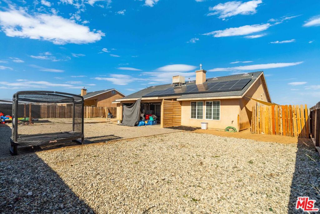 9516 Mendiburu Road Property Photo 29