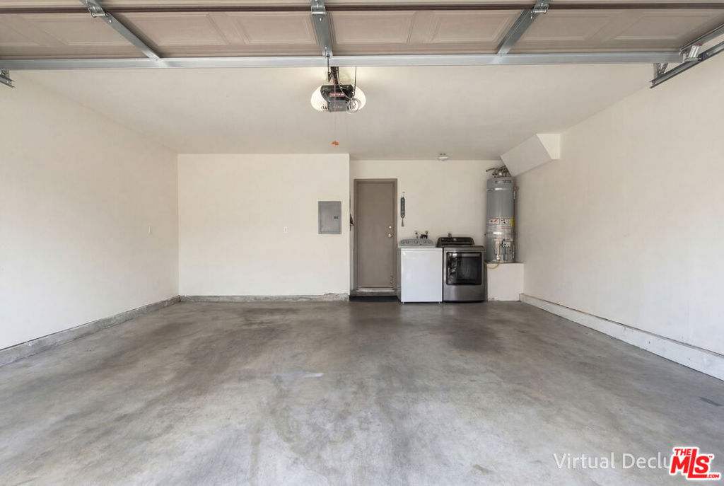 9376 Moonbeam Avenue 9 Property Photo 15