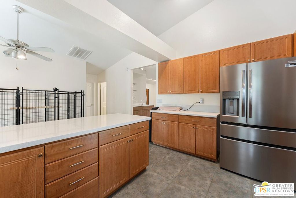 39850 Regency Way Property Photo 12