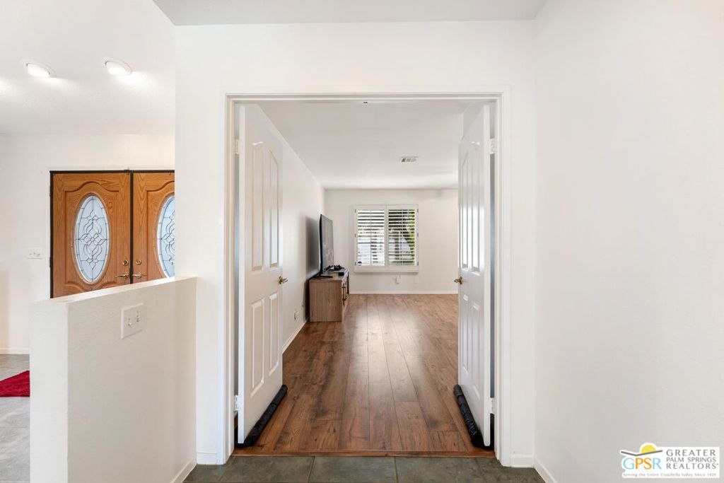 39850 Regency Way Property Photo 22