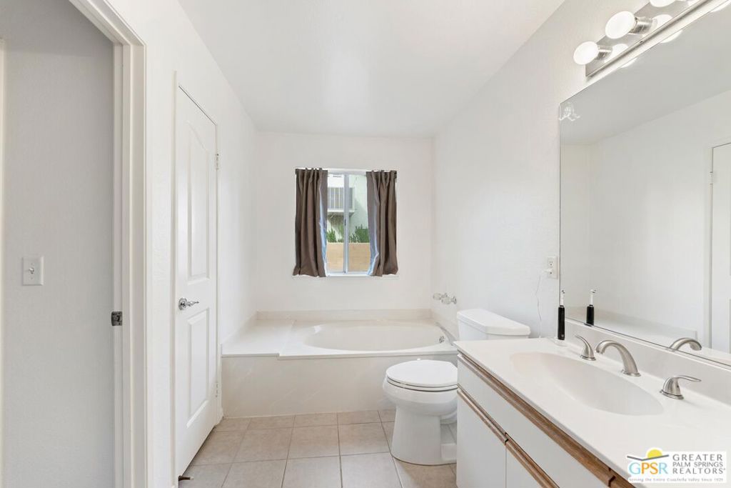 39850 Regency Way Property Photo 26
