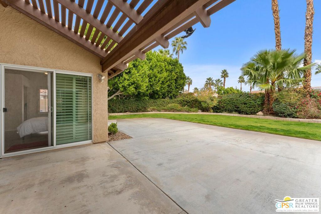 39850 Regency Way Property Photo 32
