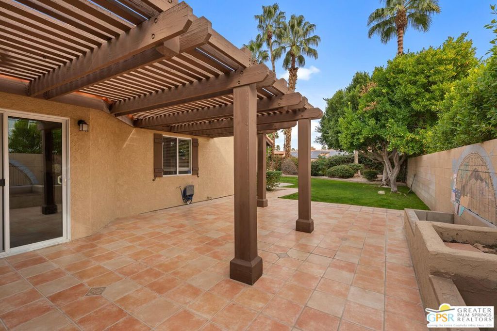 39850 Regency Way Property Photo 36