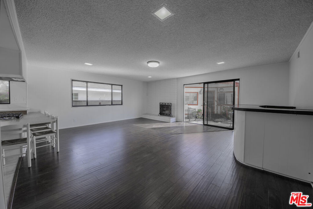 2106 W 166th Street Property Photo 13