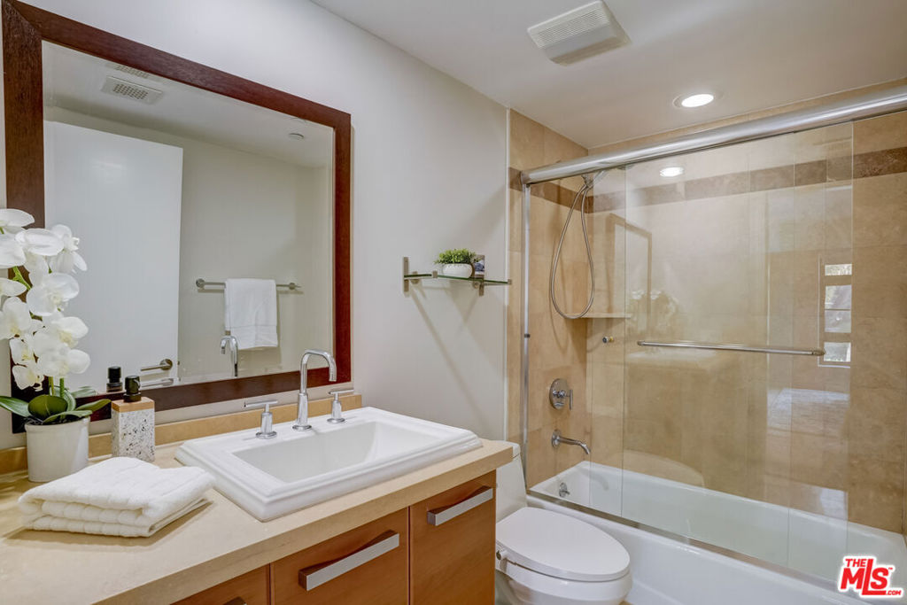8788 Shoreham Drive 23 Property Photo 11