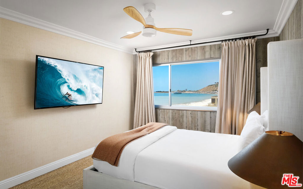 22548 Pacific Coast Highway 410 Property Photo 14