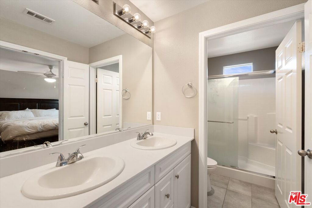 14860 Nordhoff Street Property Photo 20