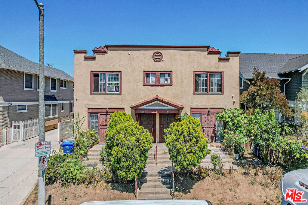 1662 S Hobart Boulevard Property Photo 1