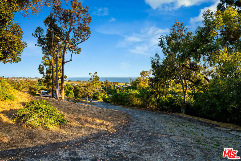 29829 Harvester Road Property Photo 24