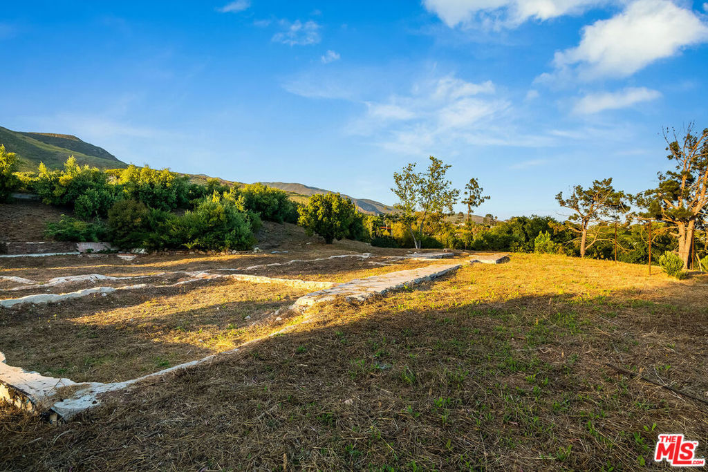 29829 Harvester Road Property Photo 27