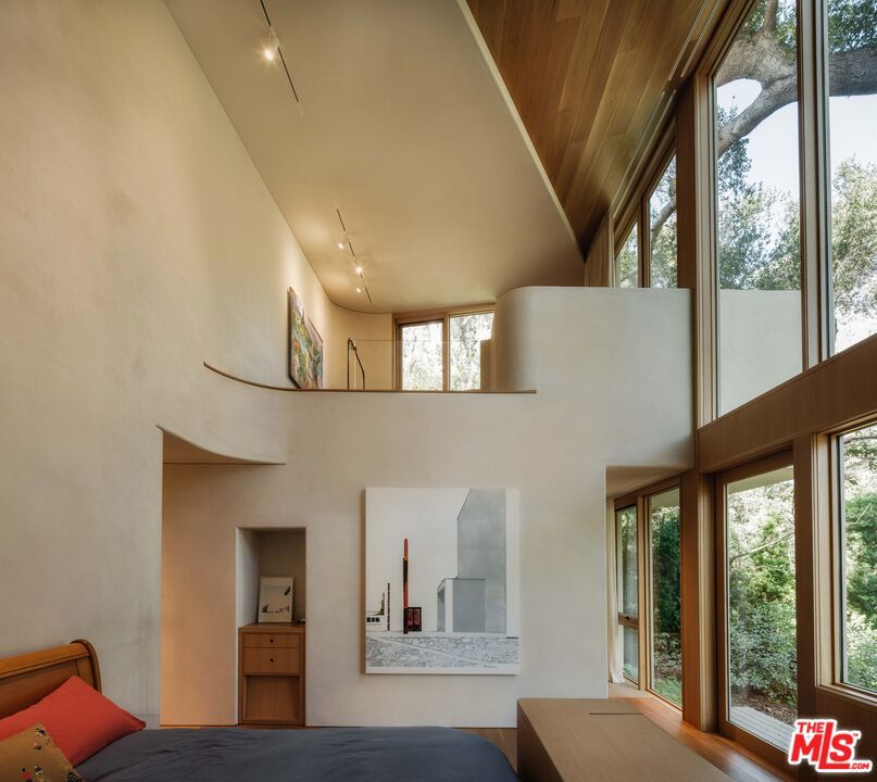 800 Brooktree Road Property Photo 13