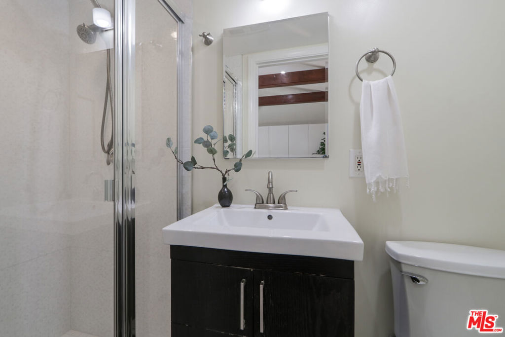 2130 Manning Avenue Property Photo 40