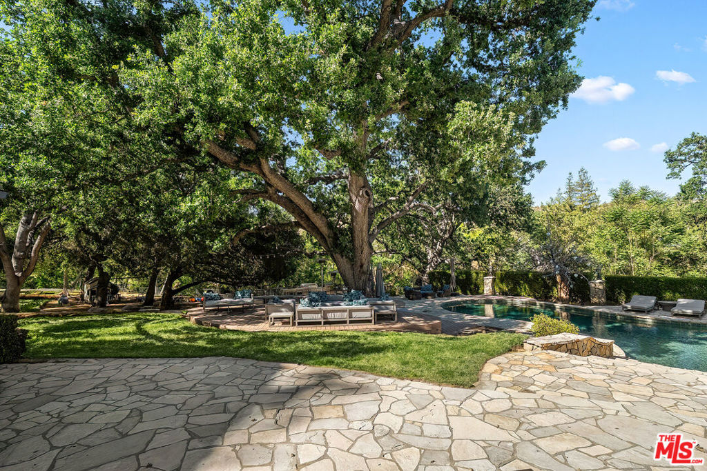 29105 Old Mill Creek Lane Property Photo 8