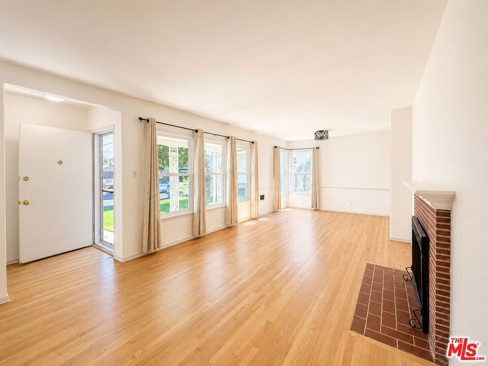 7301 Dunfield Avenue Property Photo 3