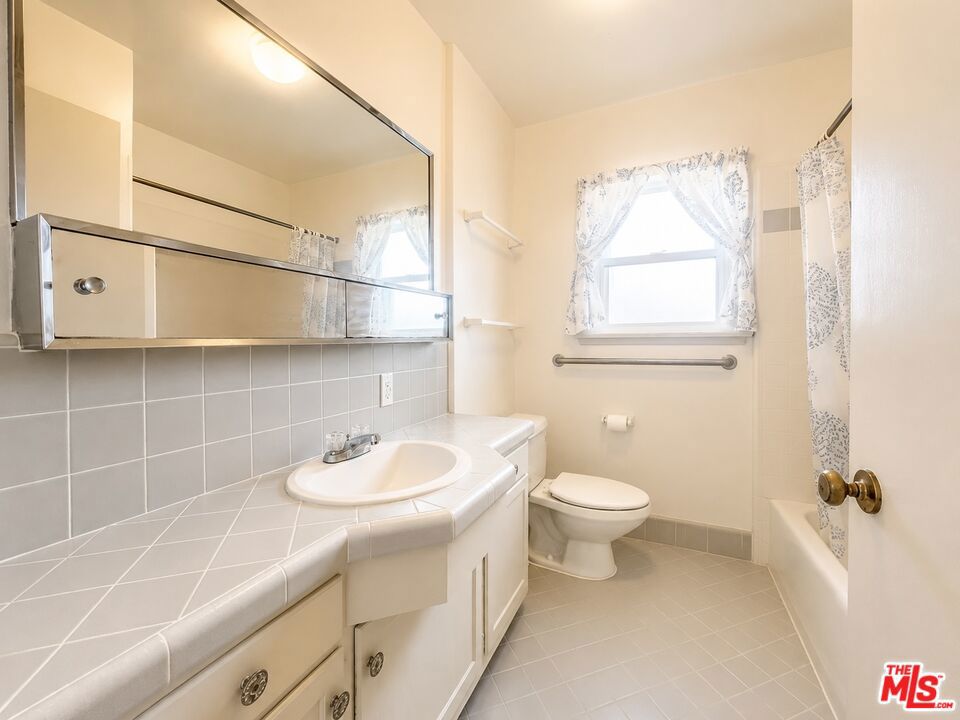 7301 Dunfield Avenue Property Photo 10