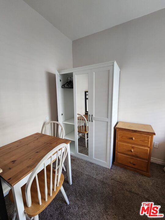 3582 S Budlong Avenue Property Photo 28