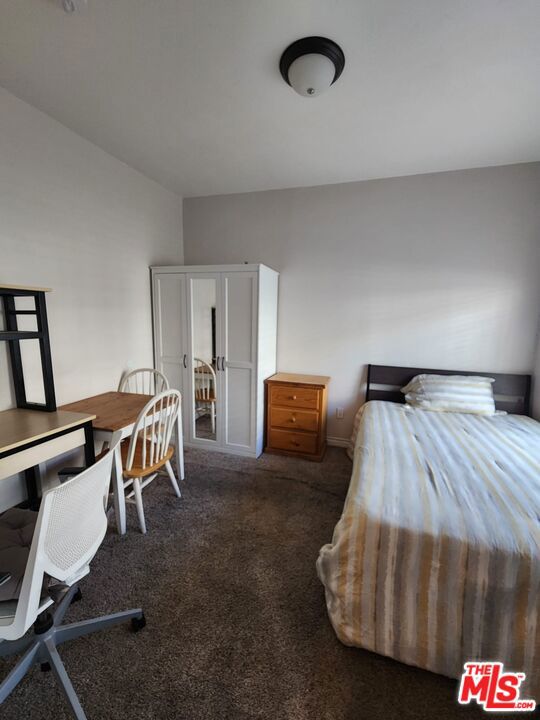 3582 S Budlong Avenue Property Photo 35