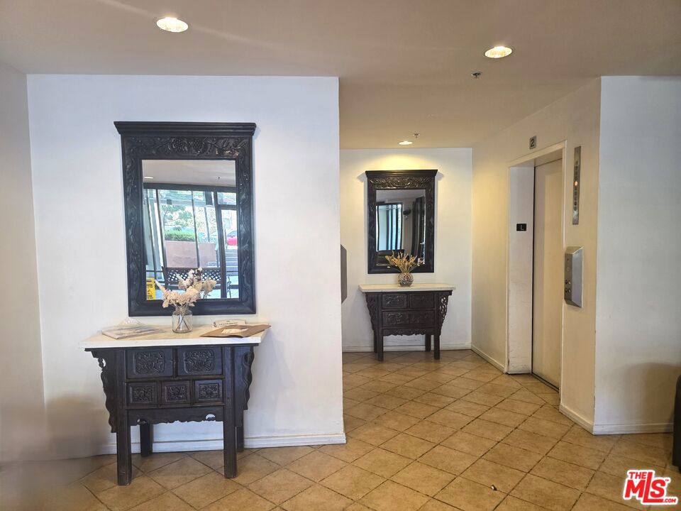 421 S La Fayette Park Place 712 Property Photo 6