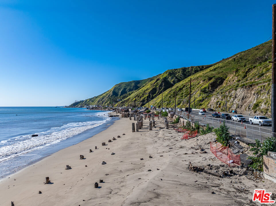 19042 Pacific Coast Highway Property Photo 7
