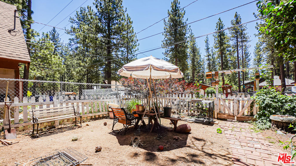 813 E Mountain View Boulevard Property Photo 4