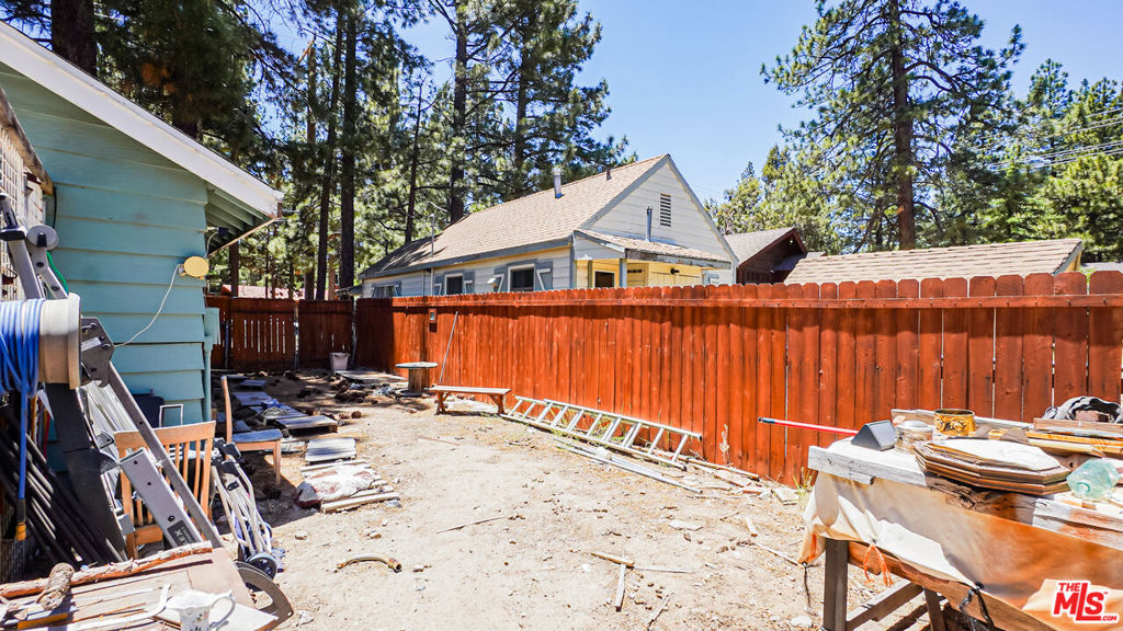 813 E Mountain View Boulevard Property Photo 18