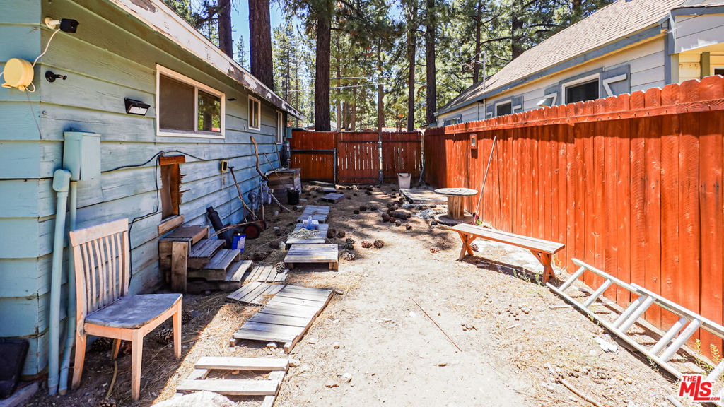 813 E Mountain View Boulevard Property Photo 20