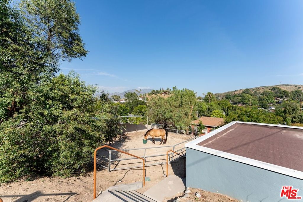 9866 Mcbroom Street Property Photo 26