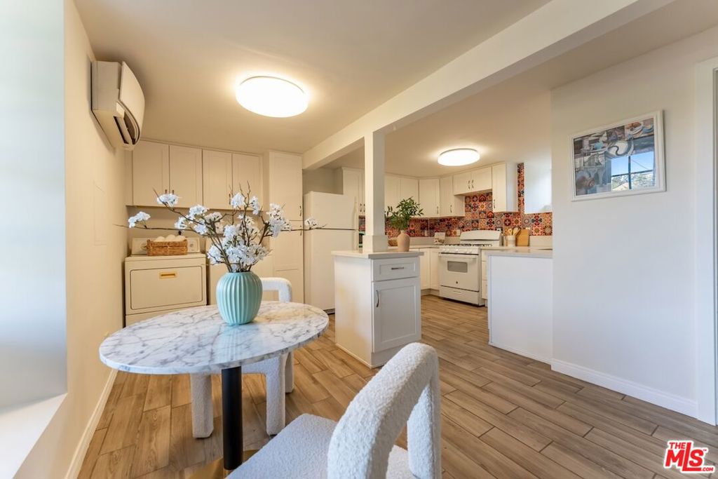9866 Mcbroom Street Property Photo 33