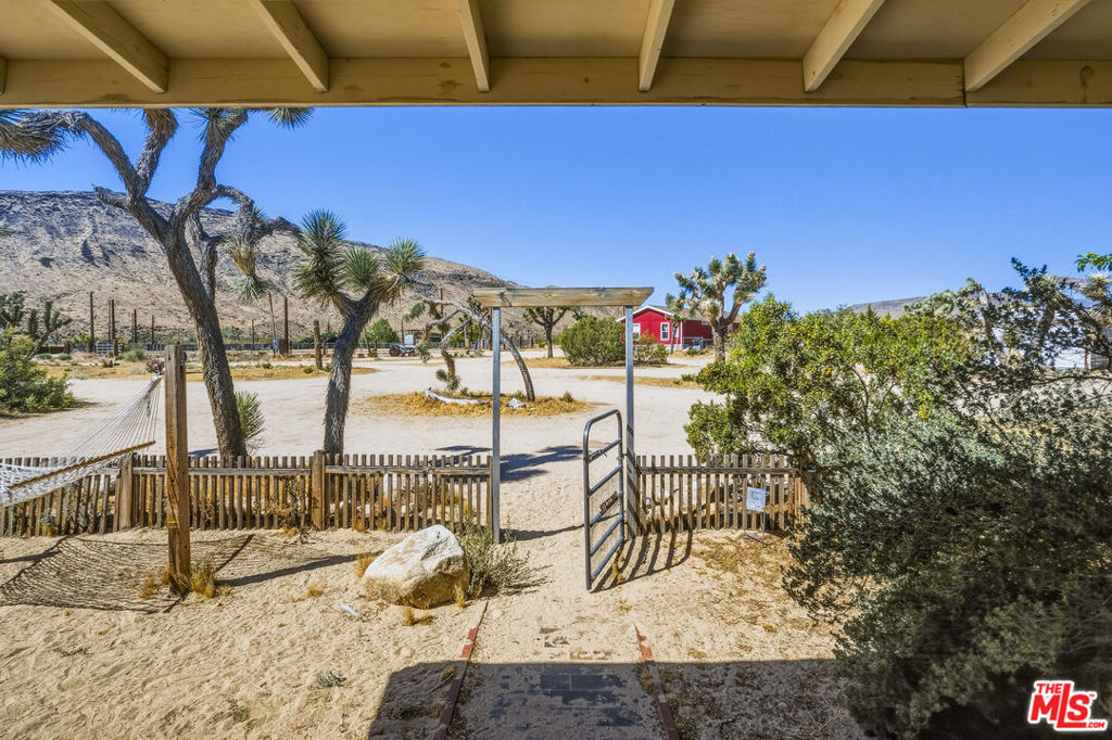 55626 Pipes Canyon Road Property Photo 6