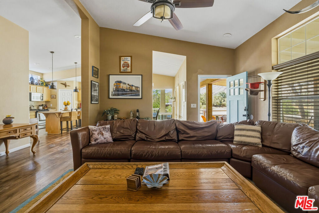 55626 Pipes Canyon Road Property Photo 11