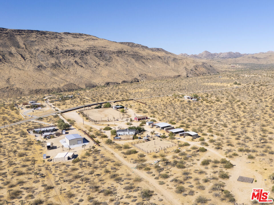 55626 Pipes Canyon Road Property Photo 43